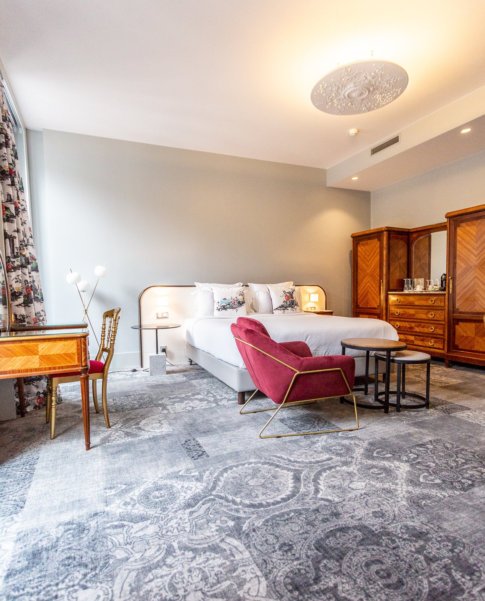 Deluxe_Room_Normandy_Hotel_Paris